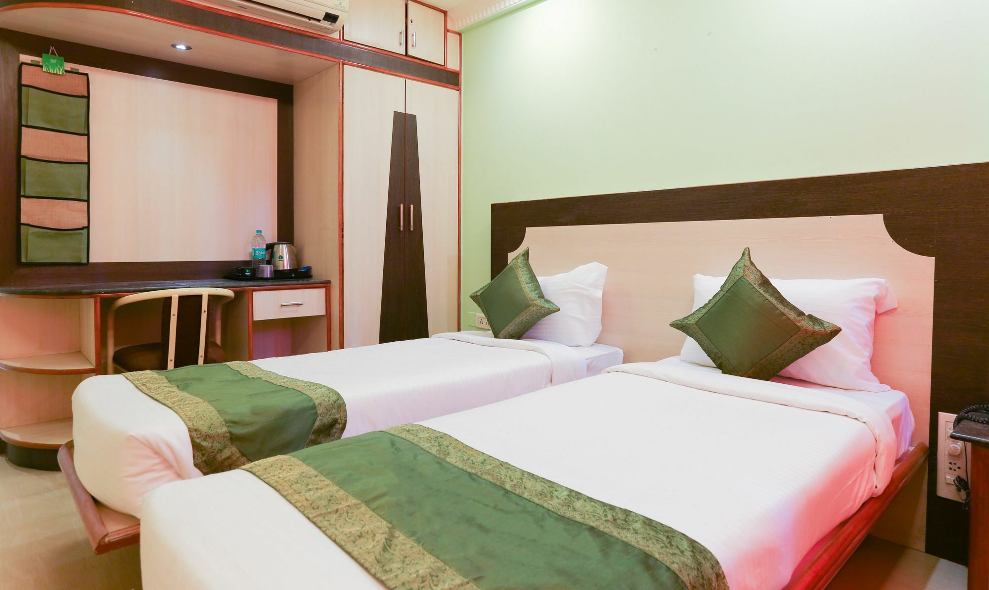 Treebo Trip Grand Regency Hotel Бангалор Екстериор снимка